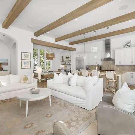 Harper Cottage & Carriage House